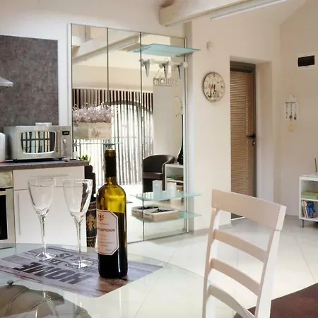 Artistic In The Heart Of The City شقة *